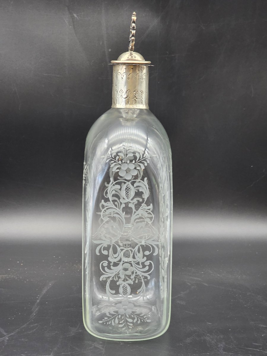 Bottiglia da liquore in vetro inciso con tappo in argento 800, Venezia, fine XIX secolo-photo-1