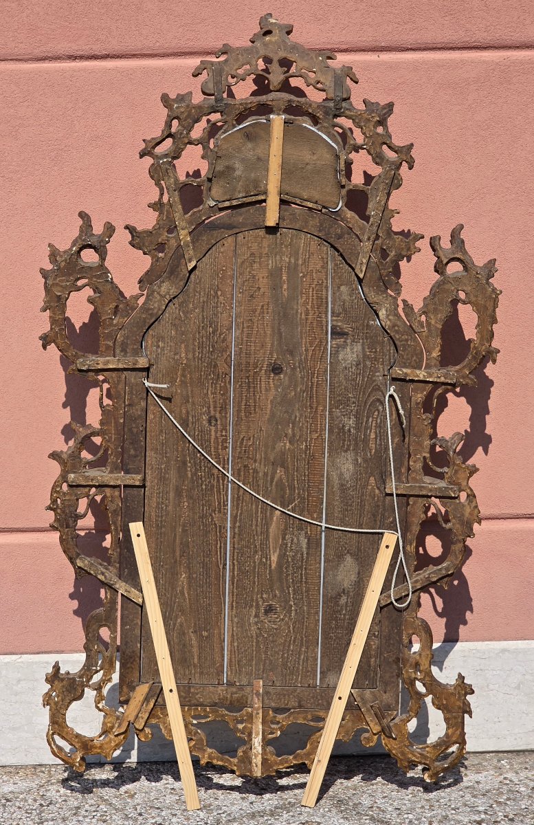 Grande specchiera veneziana intagliata e dorata in stile rococò, fine XIX – inizi XX secolo-photo-3