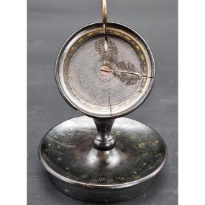 Elegante portaorologi vittoriano in legno di frutto ebanizzato, Inghilterra, prima metà del XIX