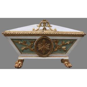 Tabernacolo ligneo laccato e dorato, area veneta, primi anni del XIX secolo