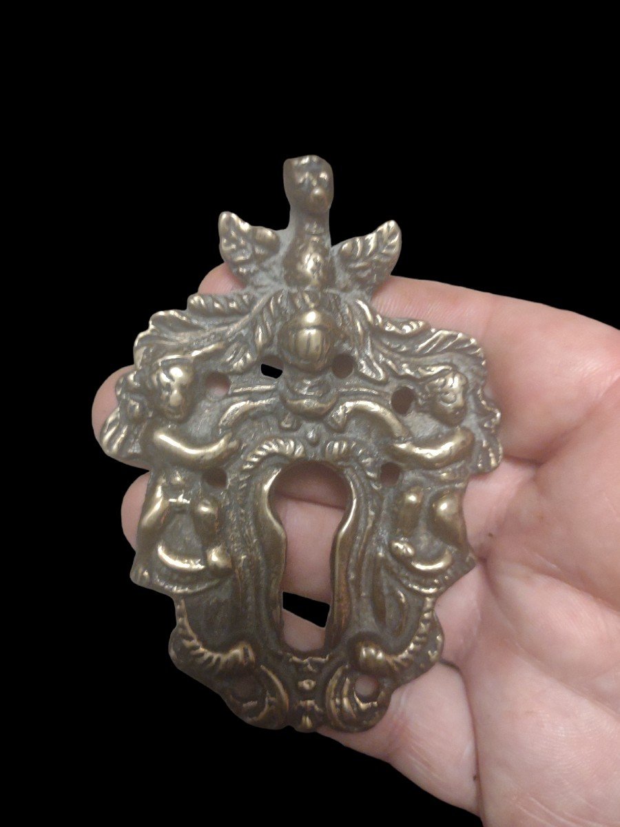 Imponente bocchetta in bronzo per mobile XVII secolo -photo-4