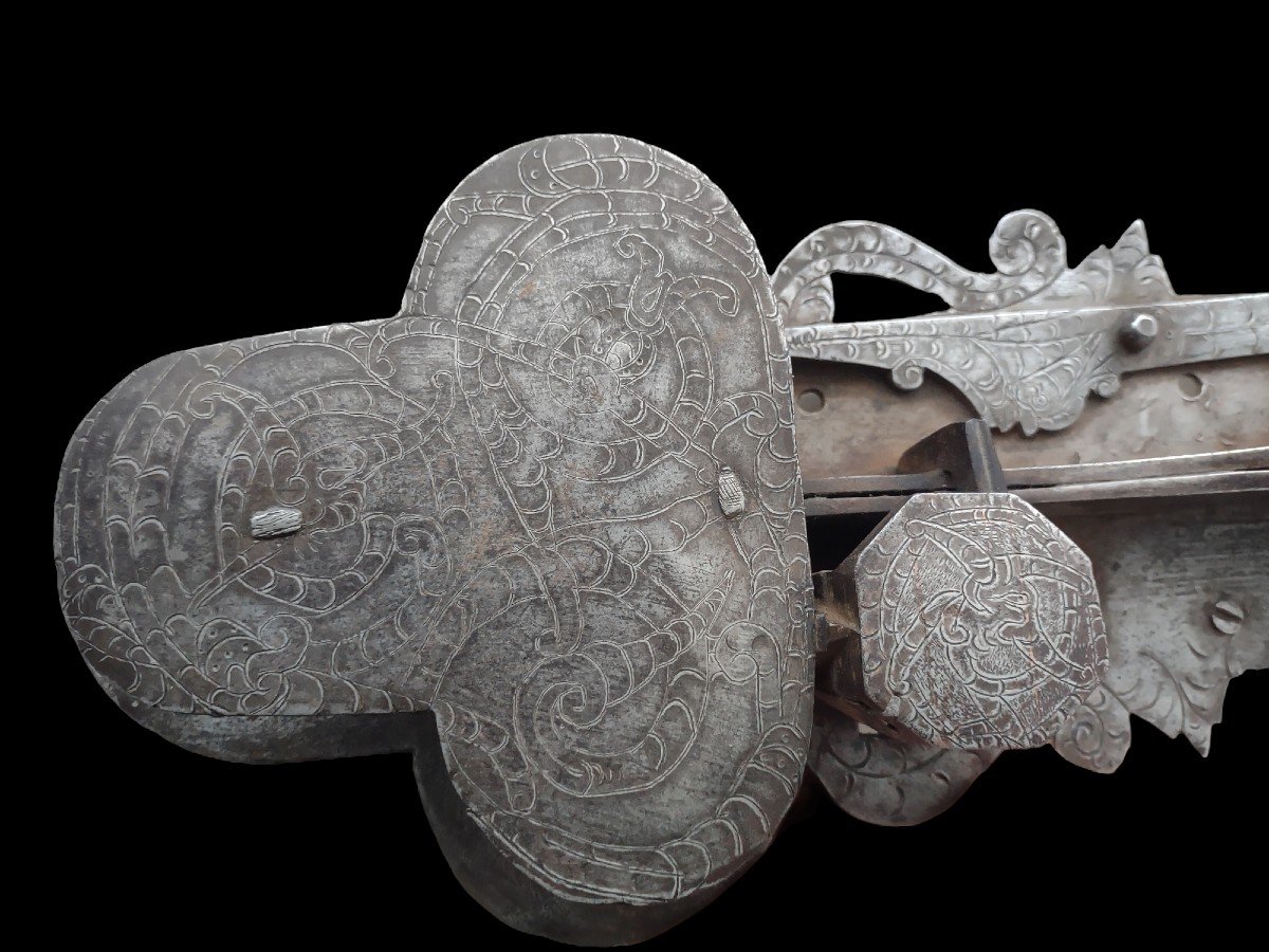 Serratura da mobile in ferro forgiato ed inciso XVII secolo-photo-3