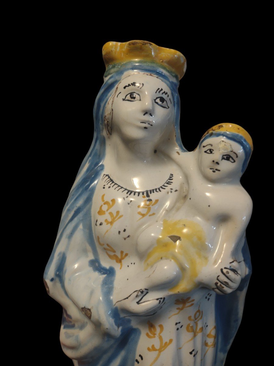 Madonna col Bambino in maiolica second ametà XVIII secolo-photo-3