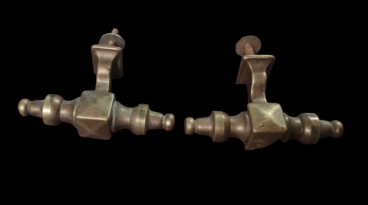 Coppia di belle maniglie in bronzo inizio XX secolo 
