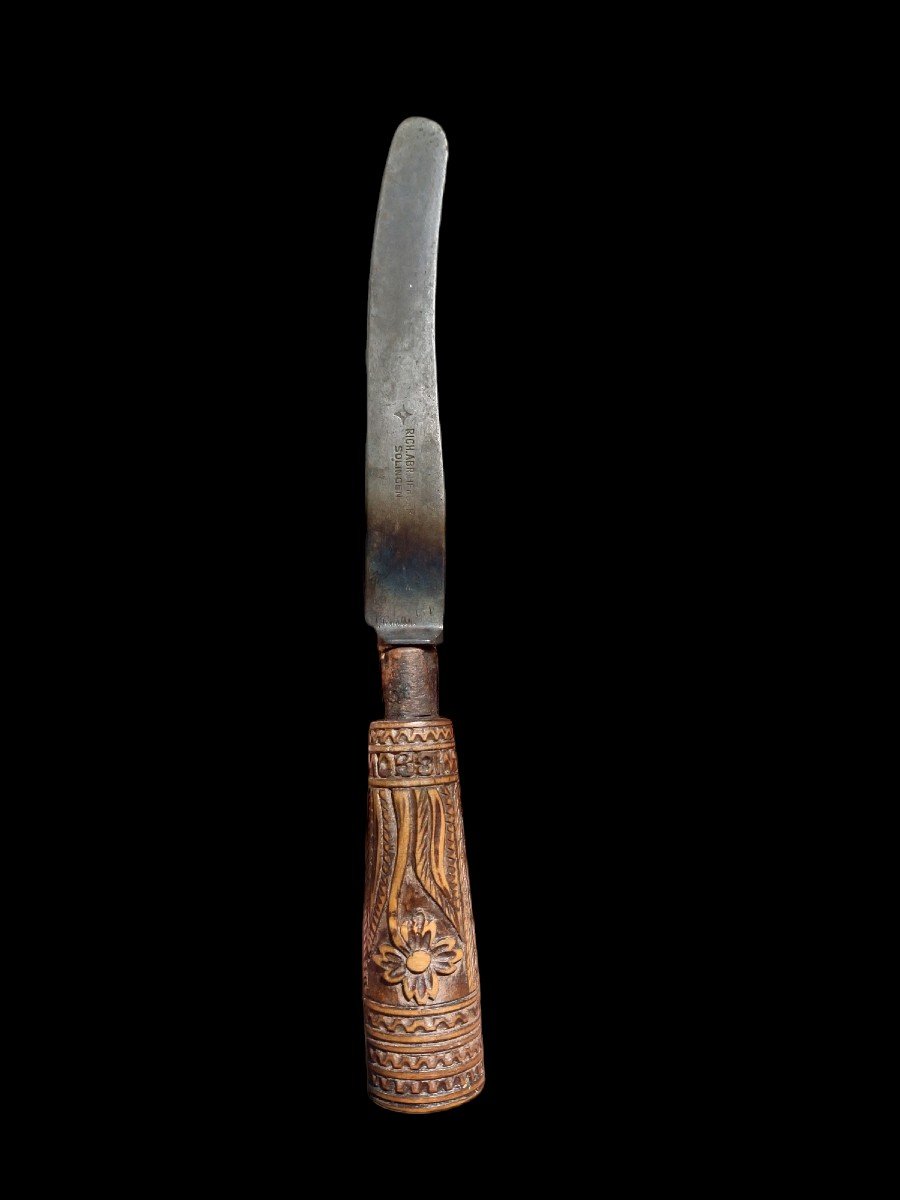 Coltello in ferro con manico in legno scolpito Solingen XIX secolo-photo-1