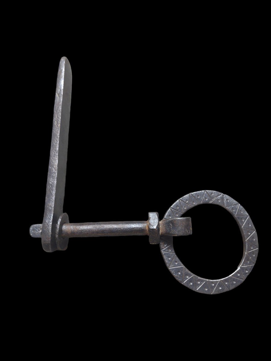 Maniglia in ferro forgiato ed inciso con chiavistello XVIII secolo -photo-3