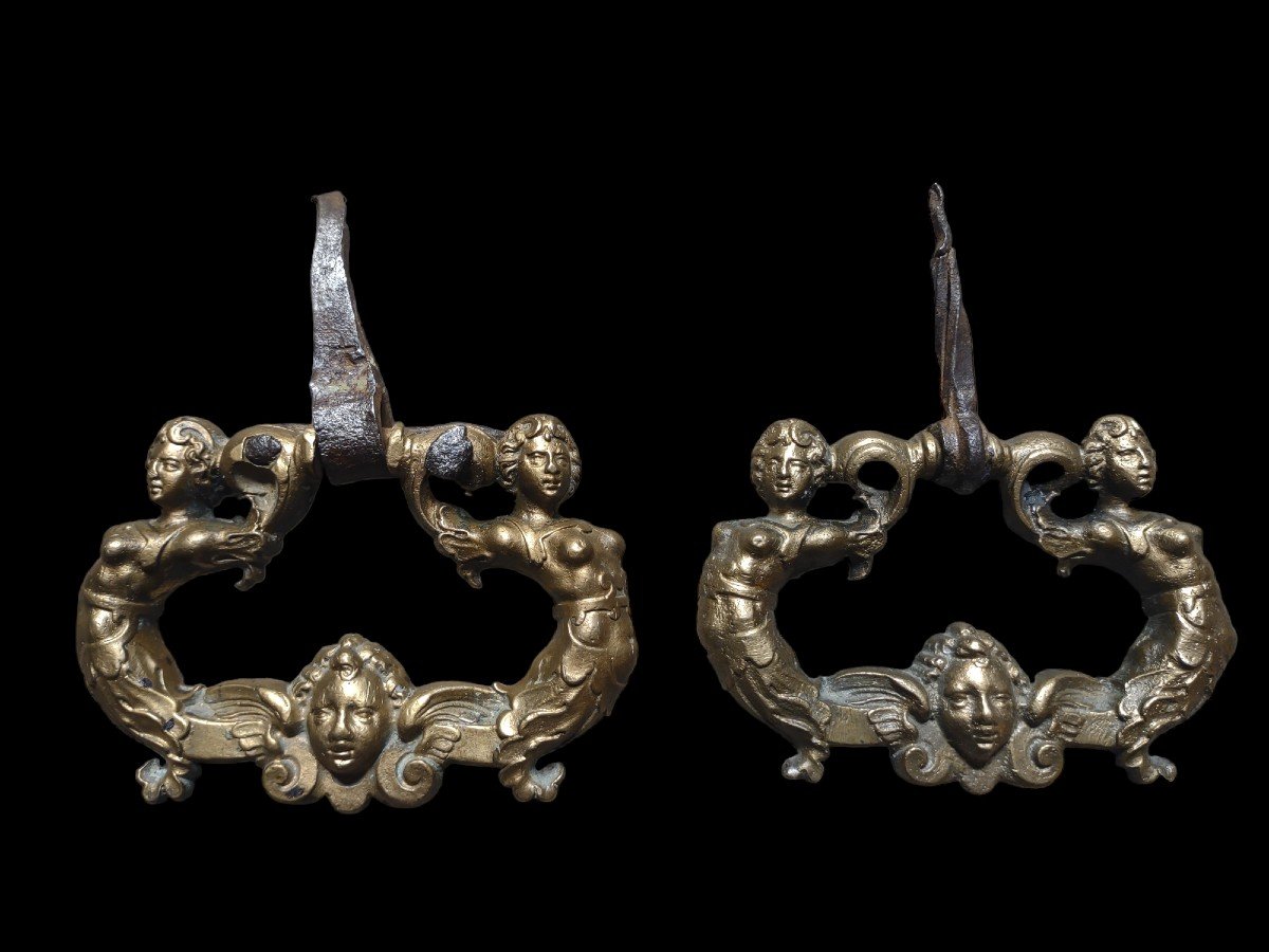 Importante coppia di maniglie in bronzo 