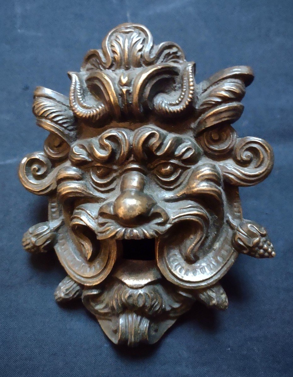 Importante coppia di battiporta Luigi  XIV in bronzo-photo-4