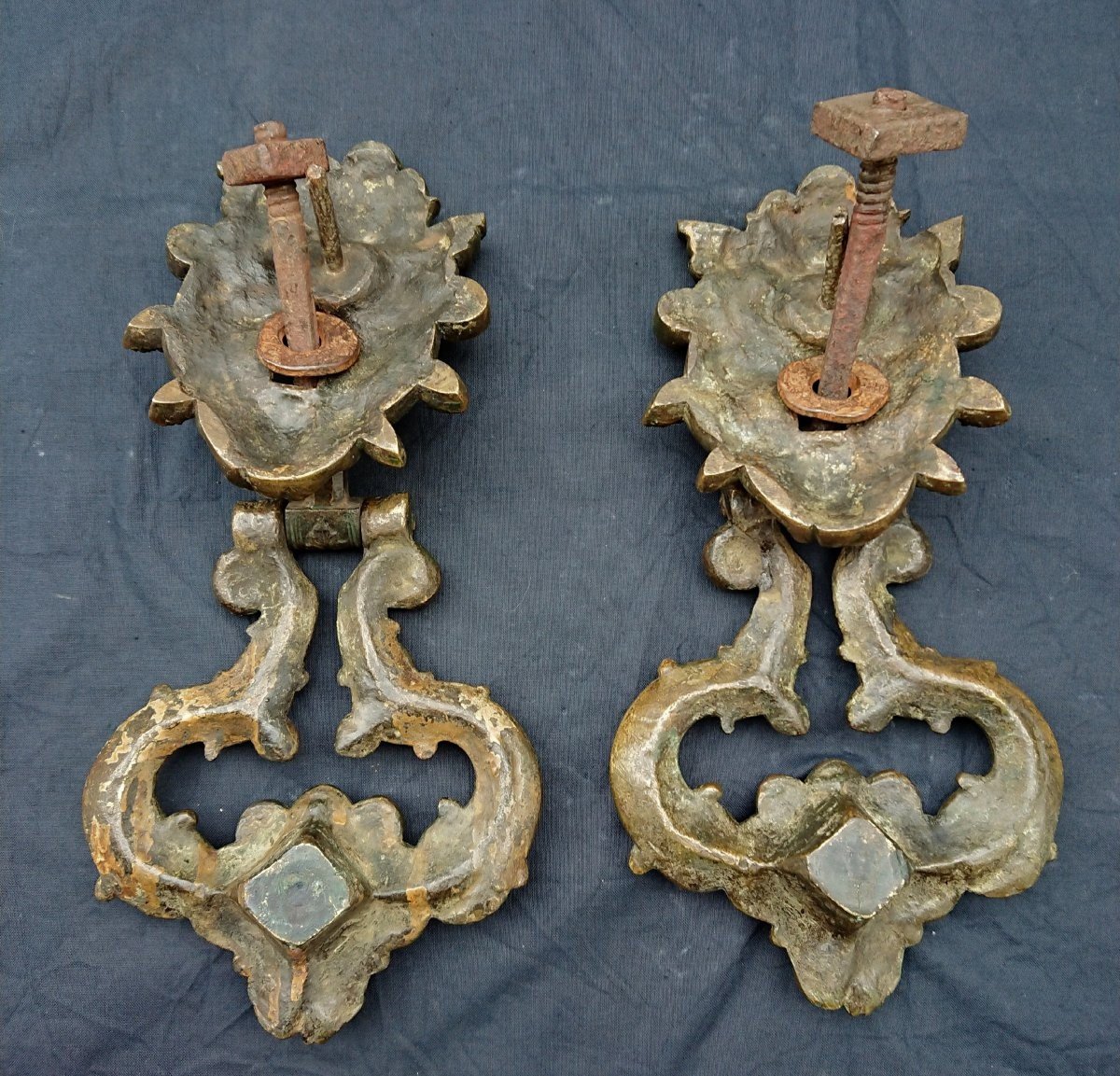 Importante coppia di battiporta Luigi  XIV in bronzo-photo-6