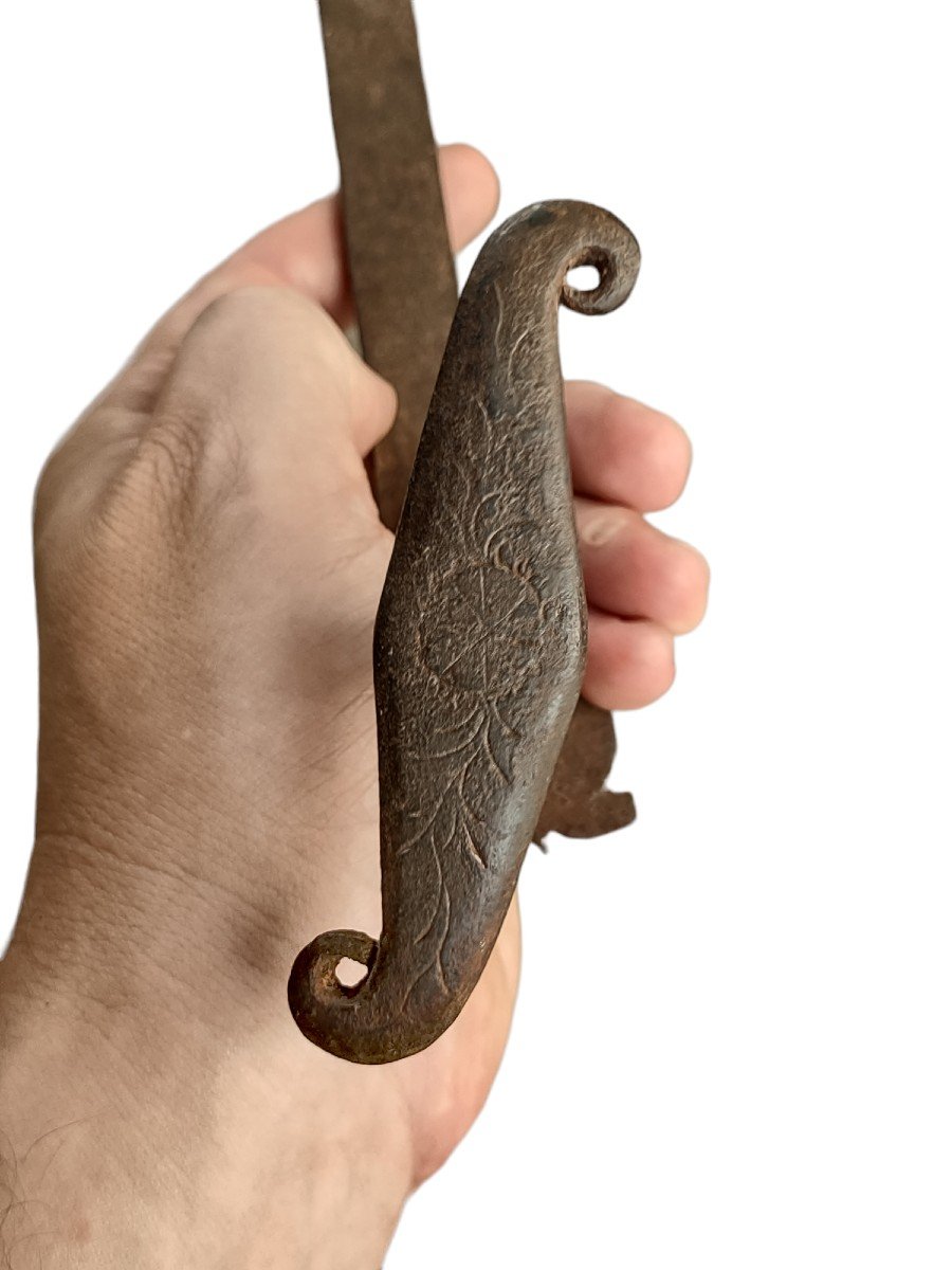 Chiavistello in ferro forgiato ed inciso fine XVII secolo -photo-2