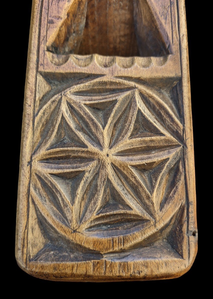Pialla concava scolpita XIX secolo -photo-8