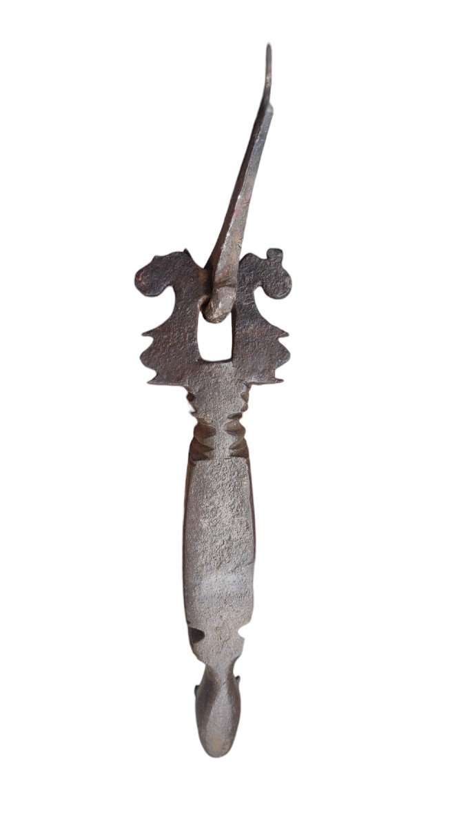 Importante battiporta spagnolo in ferro forgiato a forma di drago fine XVI-inizio XVII secolo-photo-2