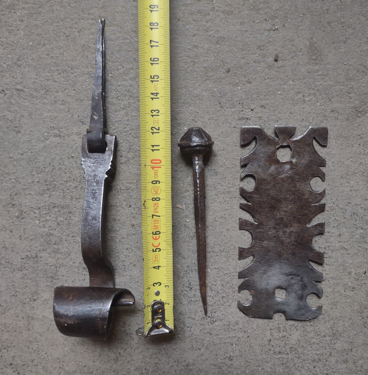 Piccolo battiporta in ferro forgiato XVII secolo -photo-4