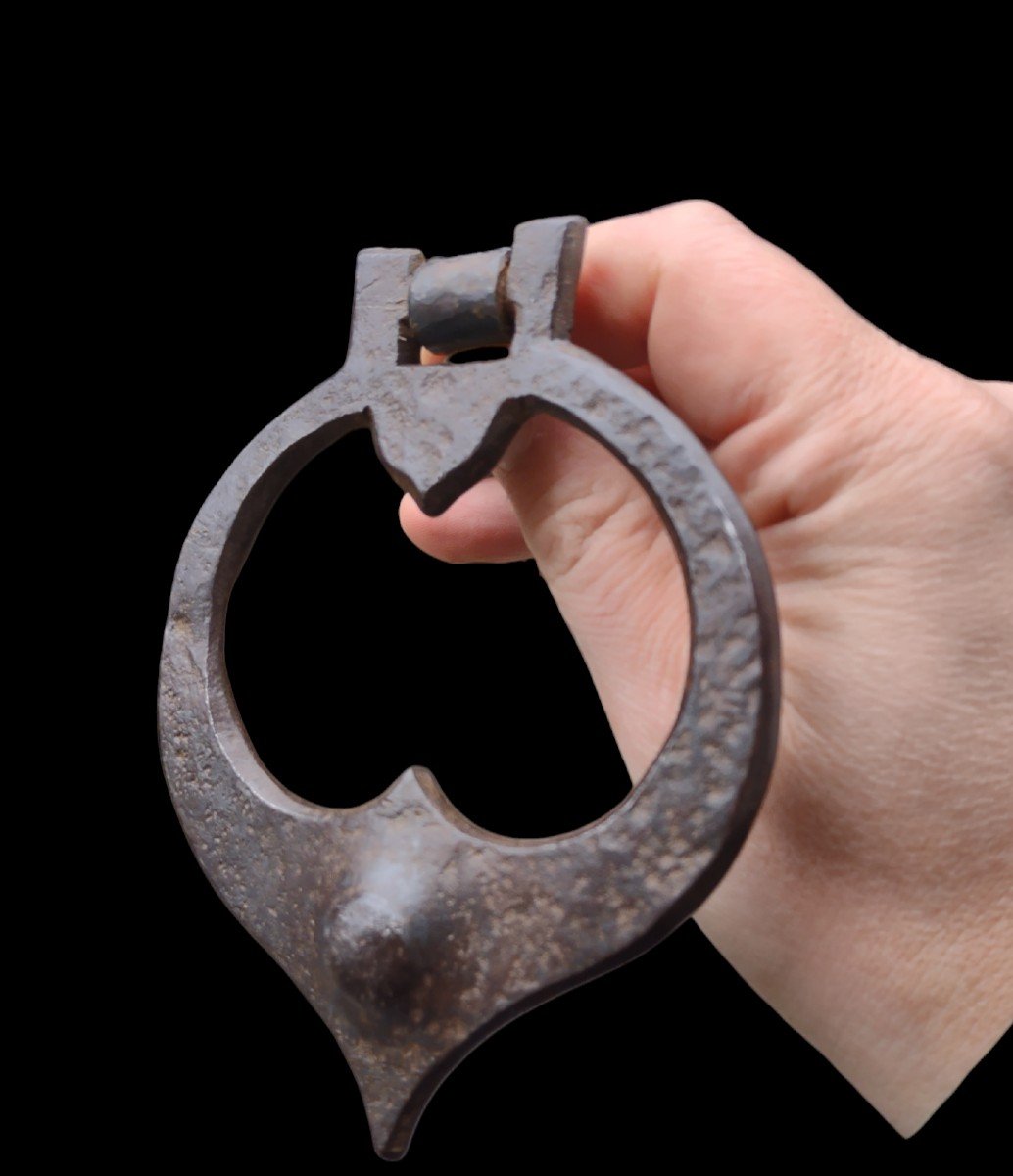 Maniglia o piccolo battiporta in ferro forgiato XVI secolo -photo-2