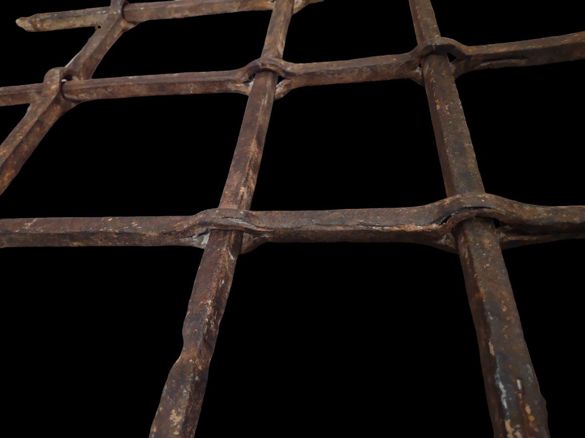 Possente grata in ferro forgiato XVII-XVIII secolo-photo-1