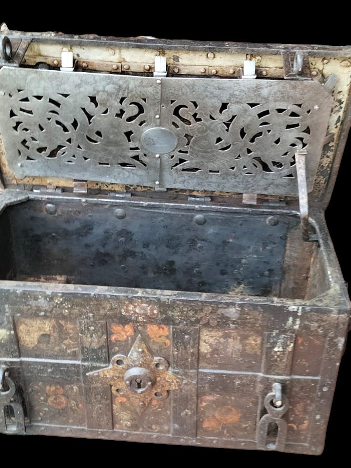Imponente forziere di Norimberga in ferro forgiato policromo XVII secolo-photo-2