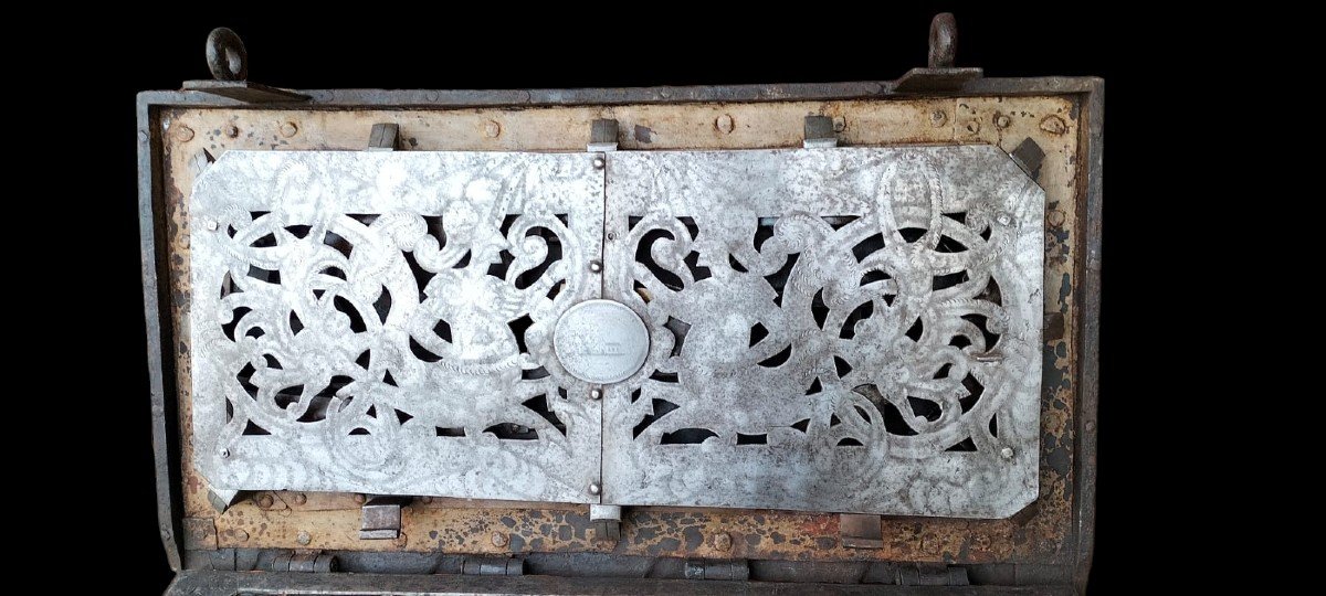 Imponente forziere di Norimberga in ferro forgiato policromo XVII secolo-photo-5