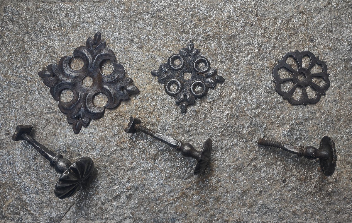 3 Pomoli in ferro forgiato Alto Adige inizo XVIII secolo-photo-4