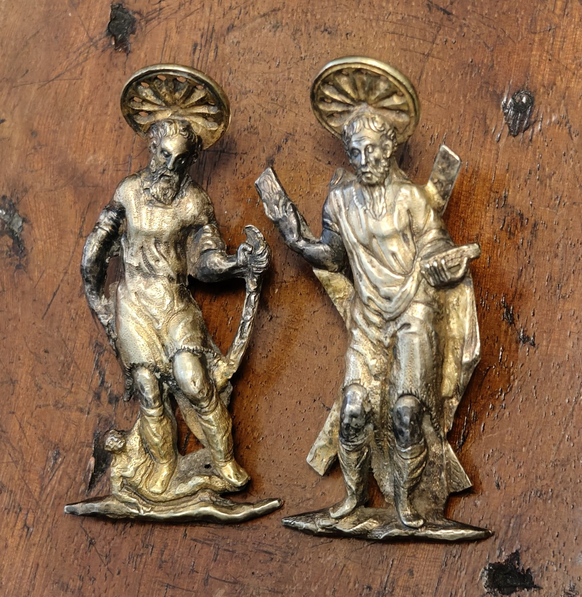 Coppia di rilievi in bronzo dorato rappresentanti apostoli Rinascimento lombardo-photo-3
