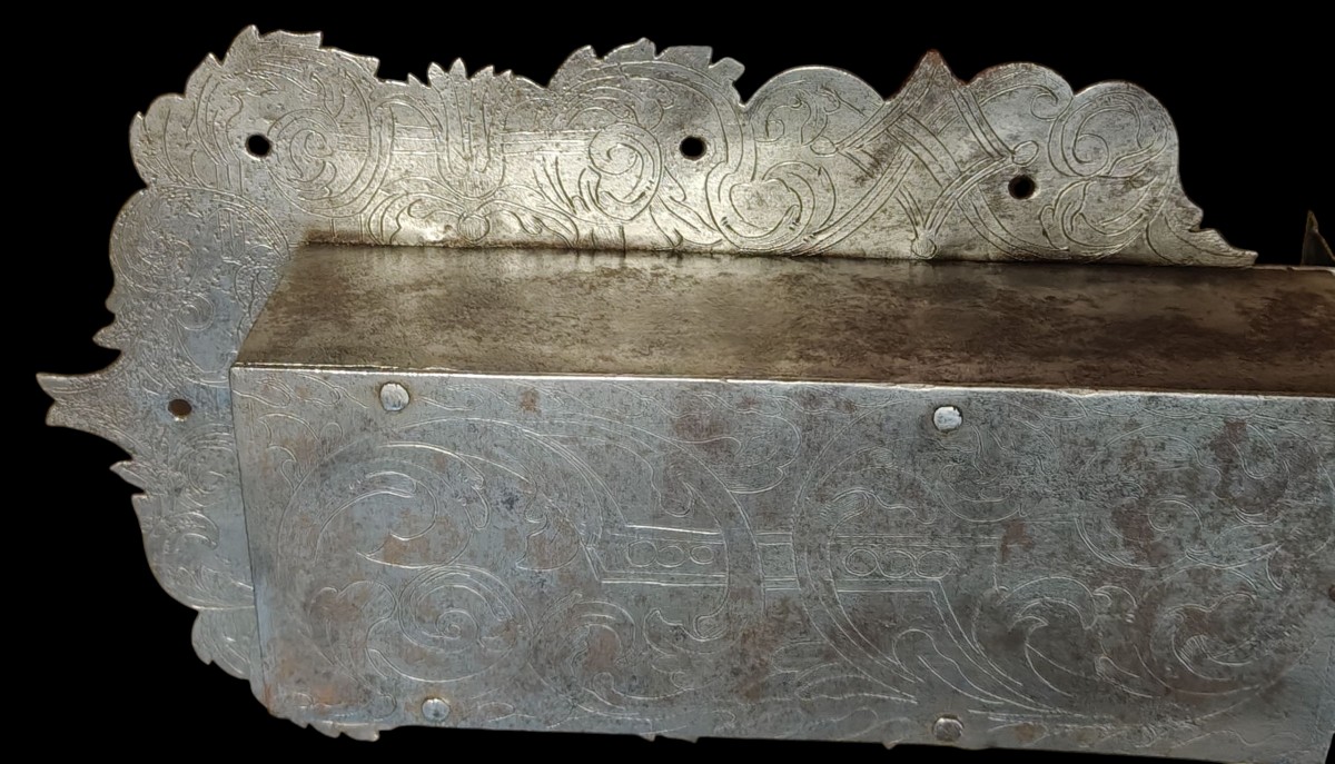Serratura da mobile in ferro forgiato ed inciso  XVII-XVIII Secolo-photo-7