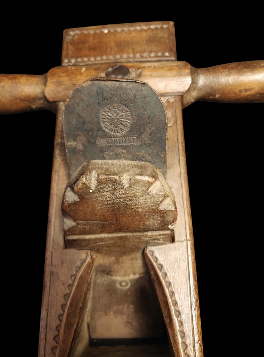 Grande pialla a 4 mani in legno intagliato e datata 1856, alpi austriache-photo-4