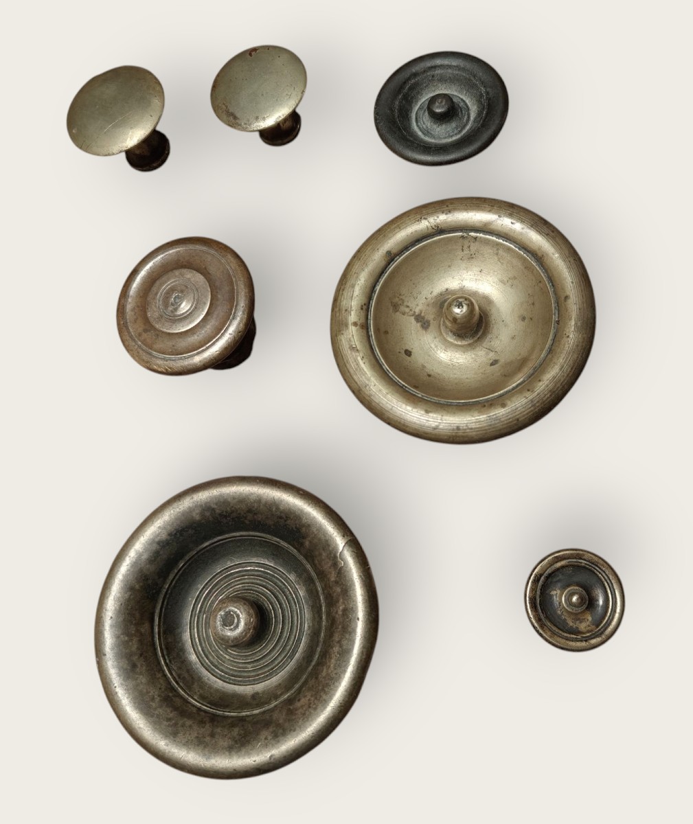 Pomolo in bronzo a tazza per porte o mobili XVIII secolo-photo-5