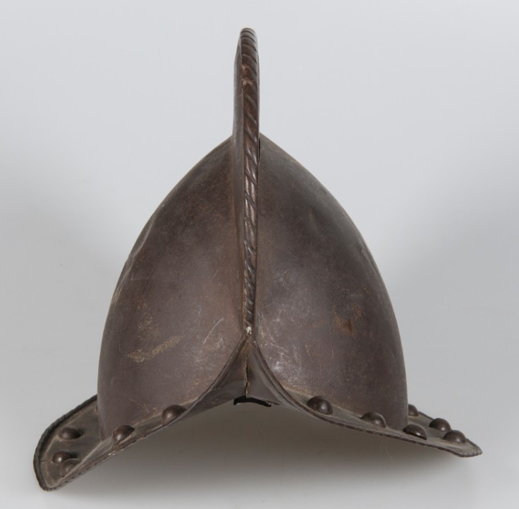 Morione da castello spagnolo collezione ex presidente peruviano Miguel Iglesias XVI secolo-photo-3