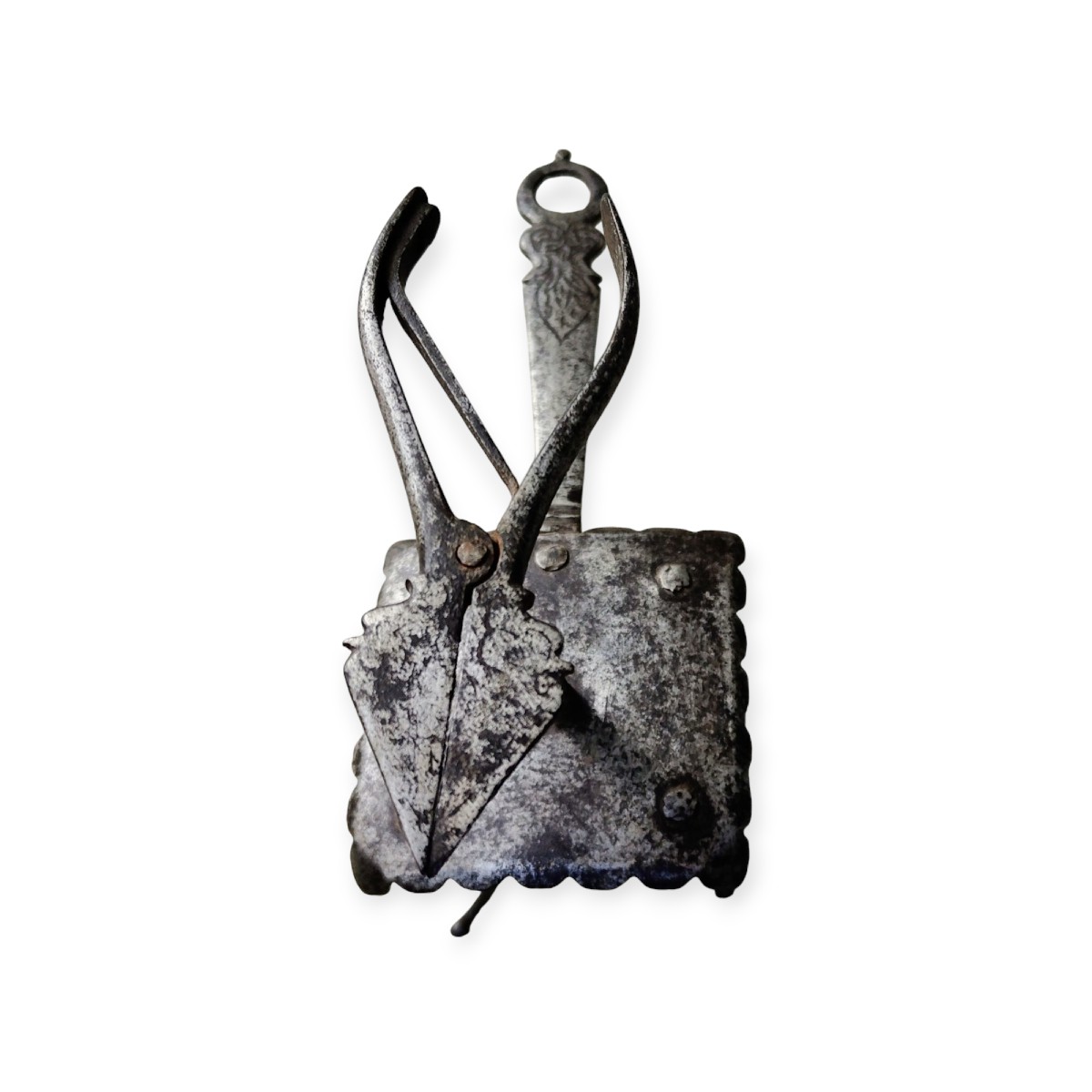 Bel lume a tempo in ferro forgiato ed inciso XVII secolo-photo-4