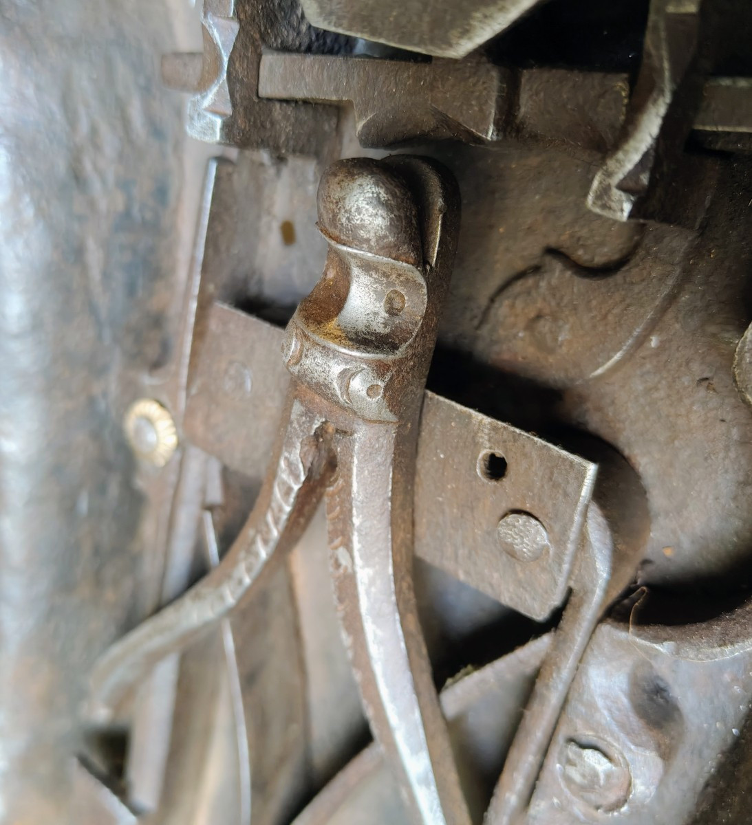 Grande serratura gotica da cassapanca -photo-1