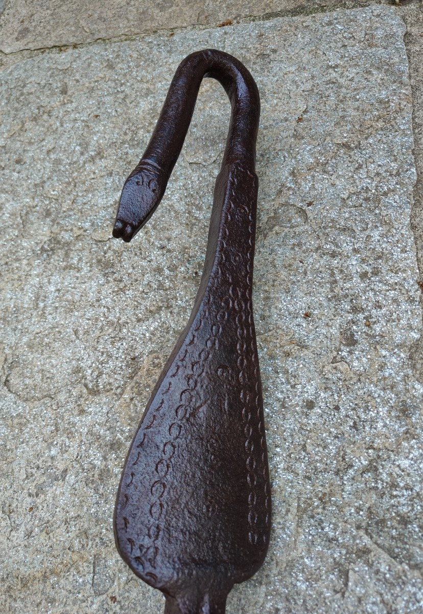 Grande elemento zoomorfo di carro agricolo in ferro forgiato XVIII secolo