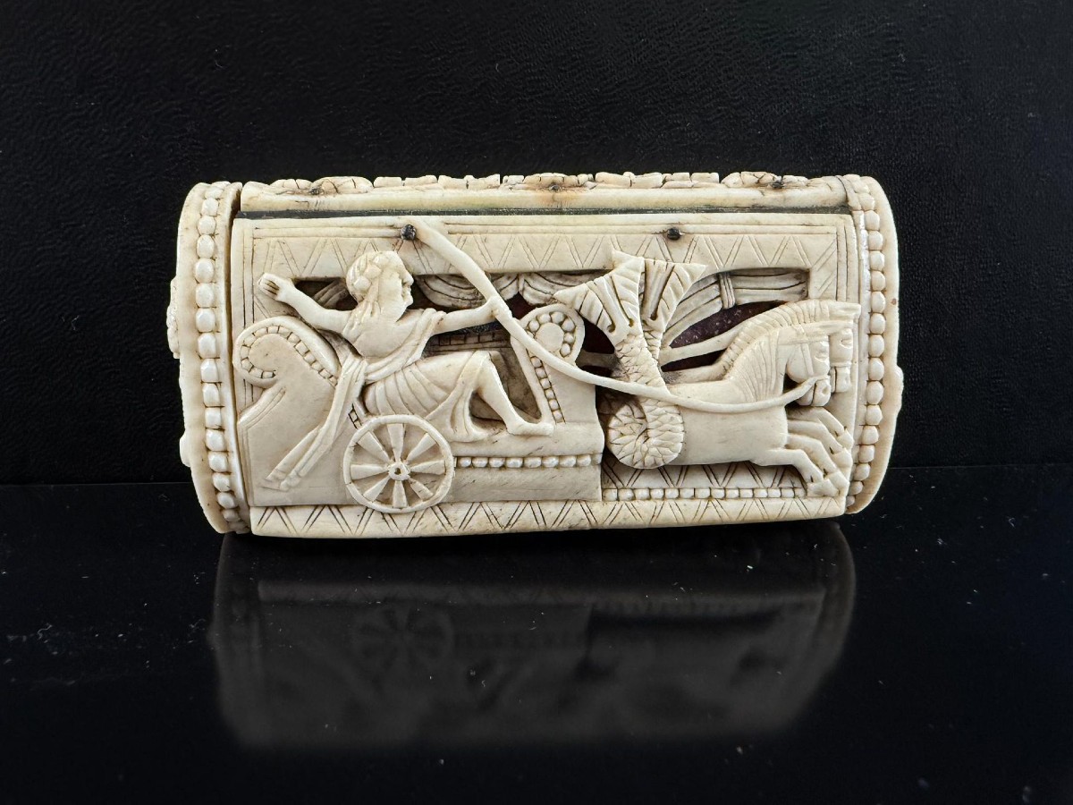 Bella tabacchiera in osso riccamente scolpita XVIII secolo-photo-3