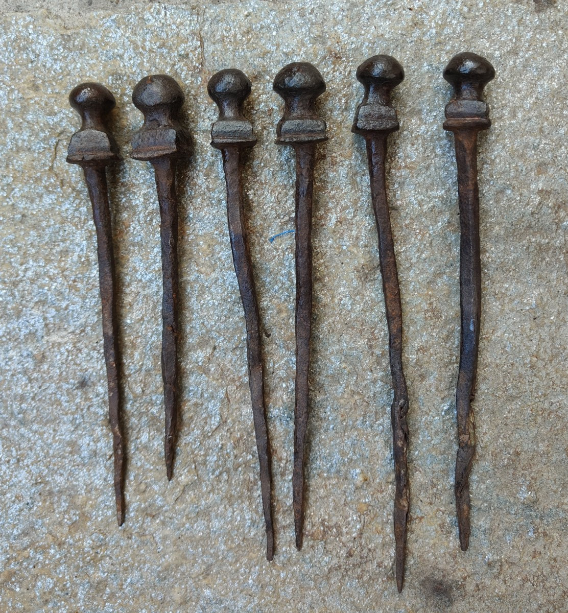 6 Grandi chiodi in ferro forgiato a 2 elementi XVII-XVIII secolo-photo-3