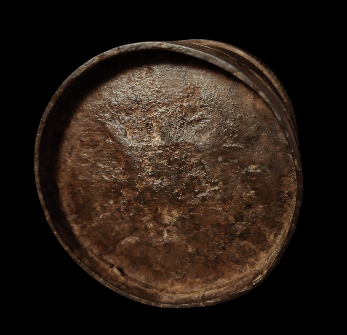 Curiosa scatola rotonda in ferro forgiato ed inciso con chiusura inusuale-photo-3