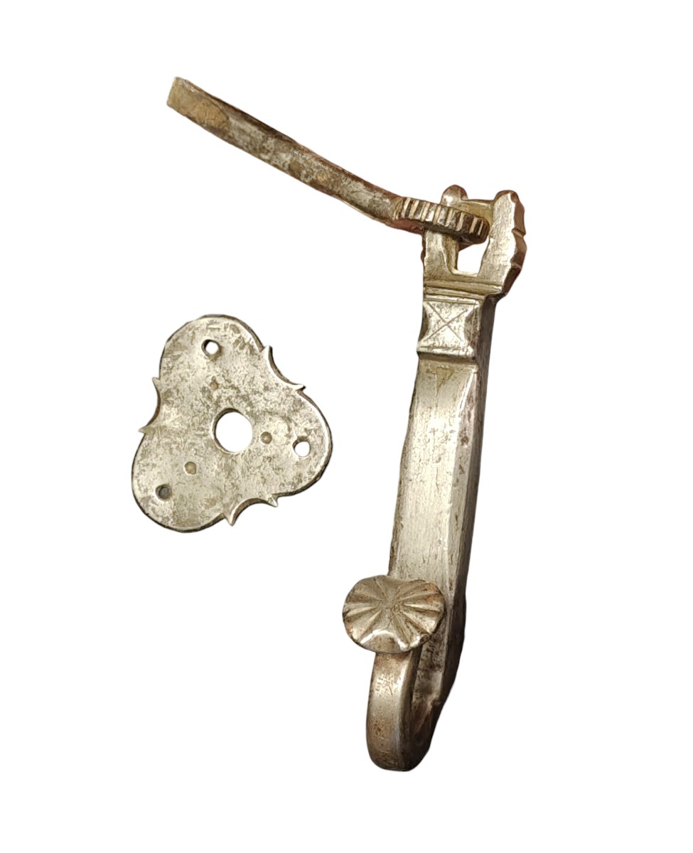 Raffinato battiporta spagnolo in ferro forgiato inizio XVIII secolo-photo-3