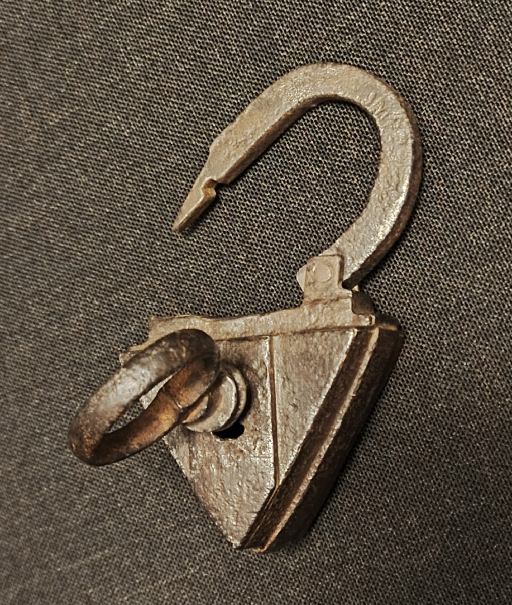 Lucchetto triangolare XVI-XVII secolo-photo-3