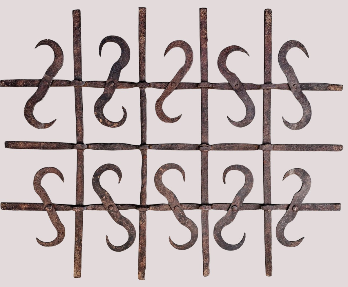 Rara inferriata bergamasca in ferro forgiato alta epoca