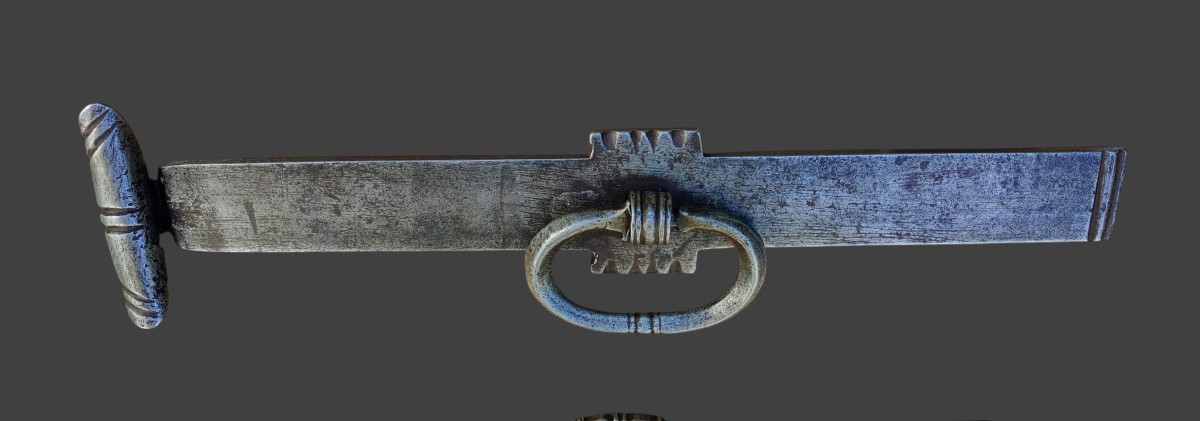 Catenaccio in ferro forgiato XVIII secolo