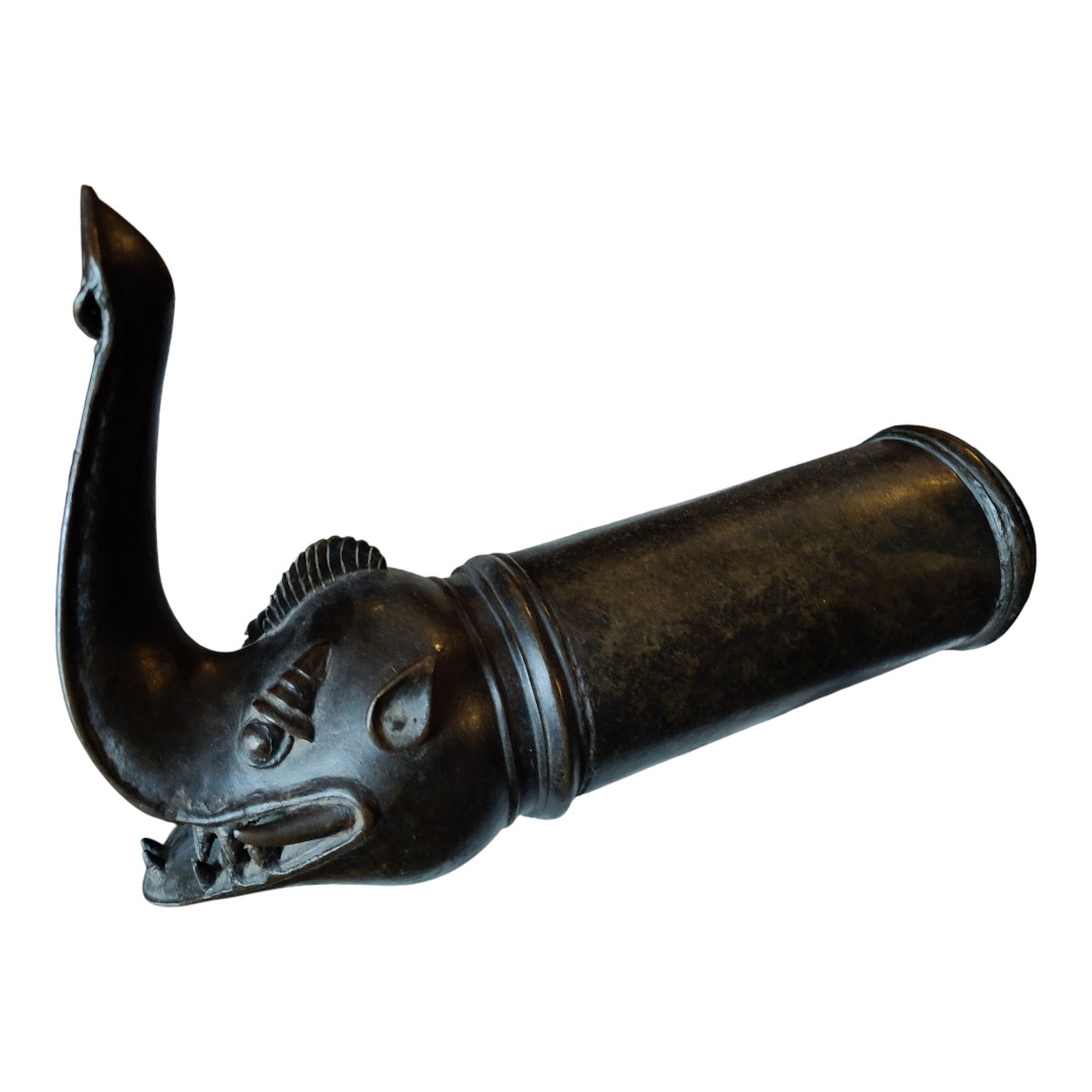 Estremità zoomorfa di una palanchina zoomofra in bronzo India XVIII secolo-photo-5