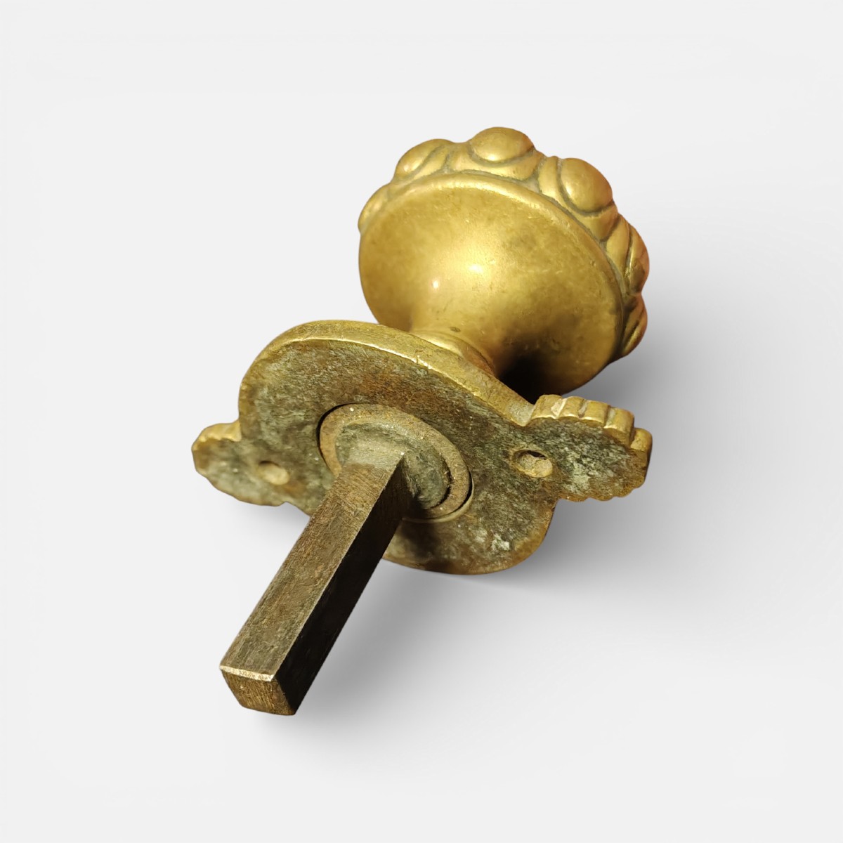 Bel pomolo in bronzo dorato con  placca di fissaggio epoca stile Luigi XVI-photo-4