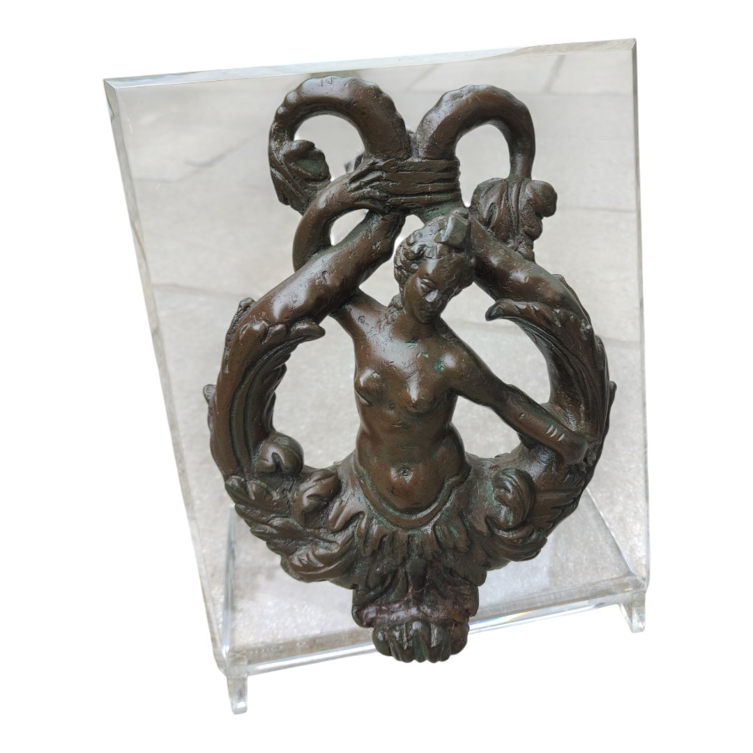 Battente veneziano in bronzo a forma di nereide-photo-4