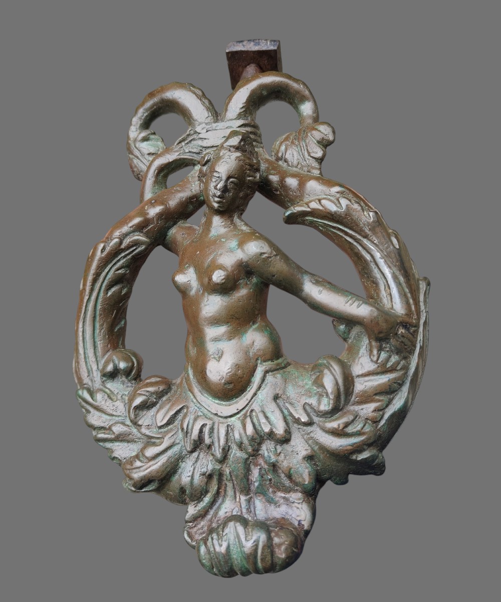 Battente veneziano in bronzo a forma di nereide