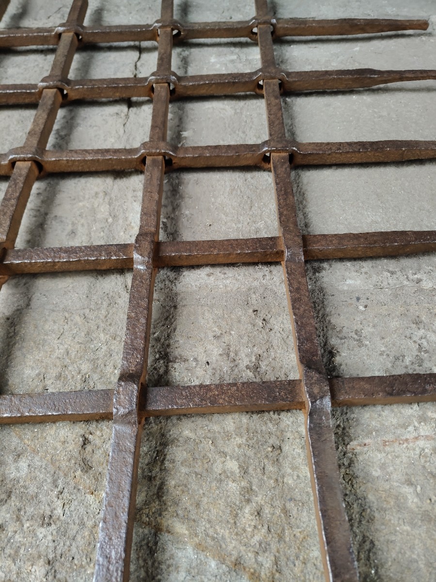 Bella grata in ferro forgiato inquartata XVI secolo-photo-5