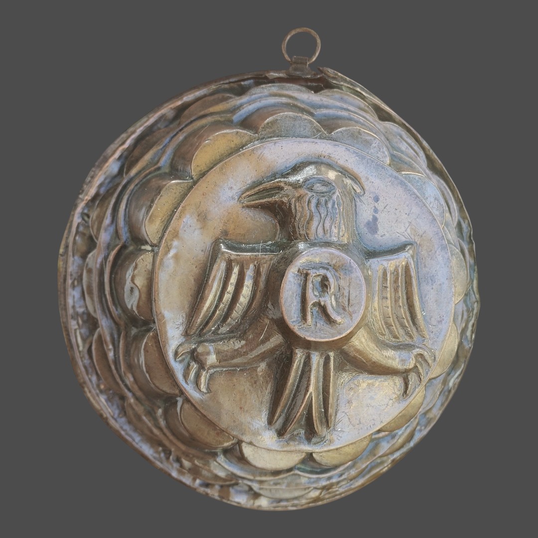 Antico stampo da budino in rame sbalzato con aquila araldica XIX secolo-photo-6