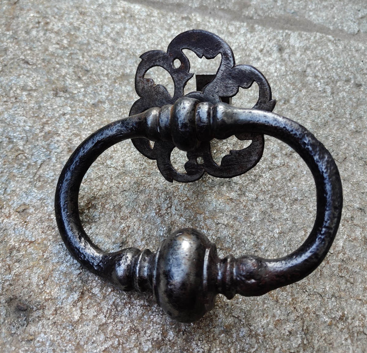 Battiporta in ferro forgiato XVIII secolo 