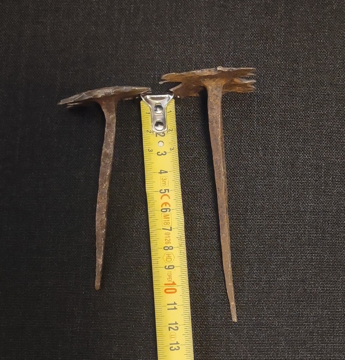 Coppia di grandi chiodi inizio XVII secolo-photo-3
