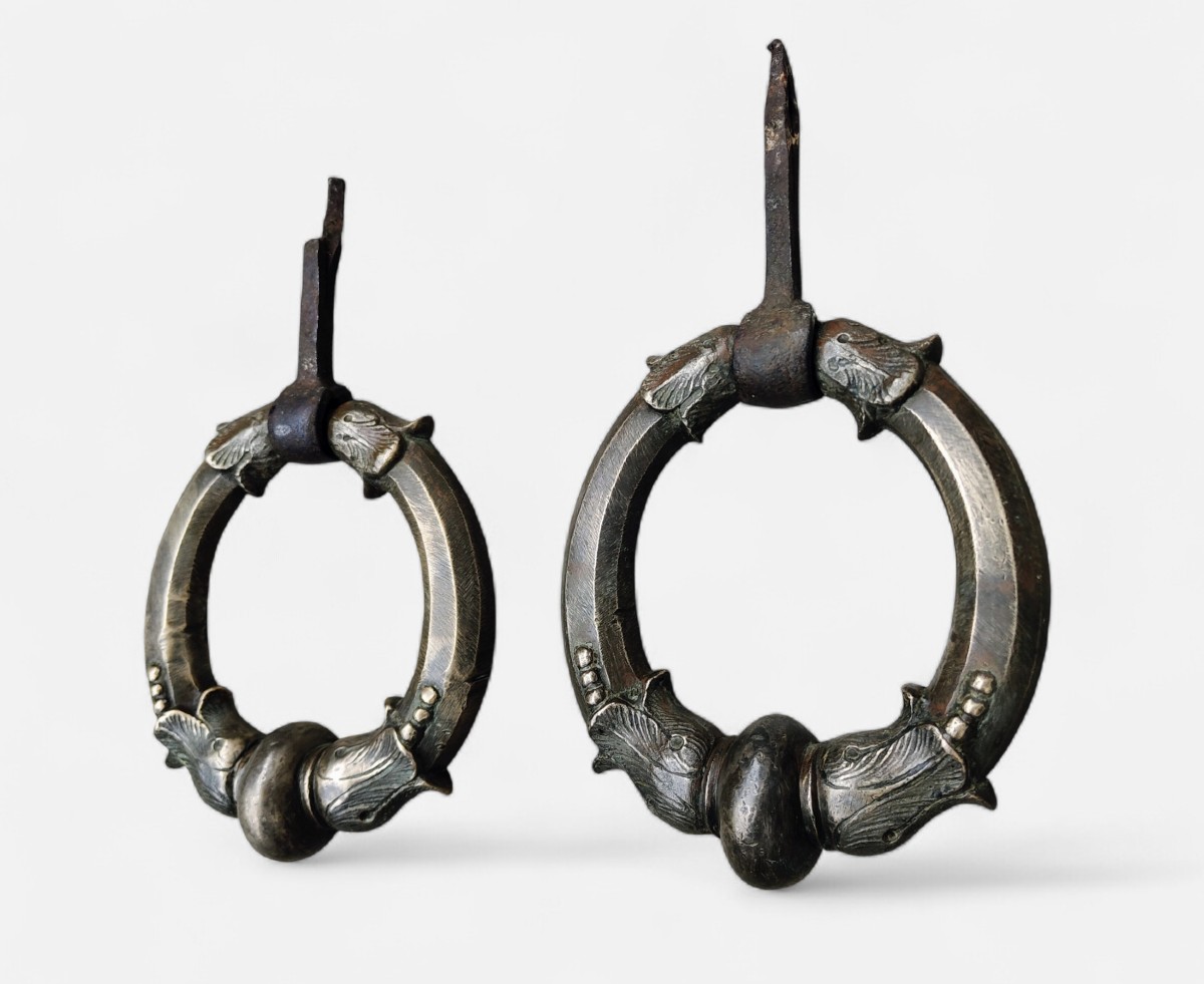 Grande coppia di battiporta in bronzo Milano fine XVII-inizio XVIII secolo