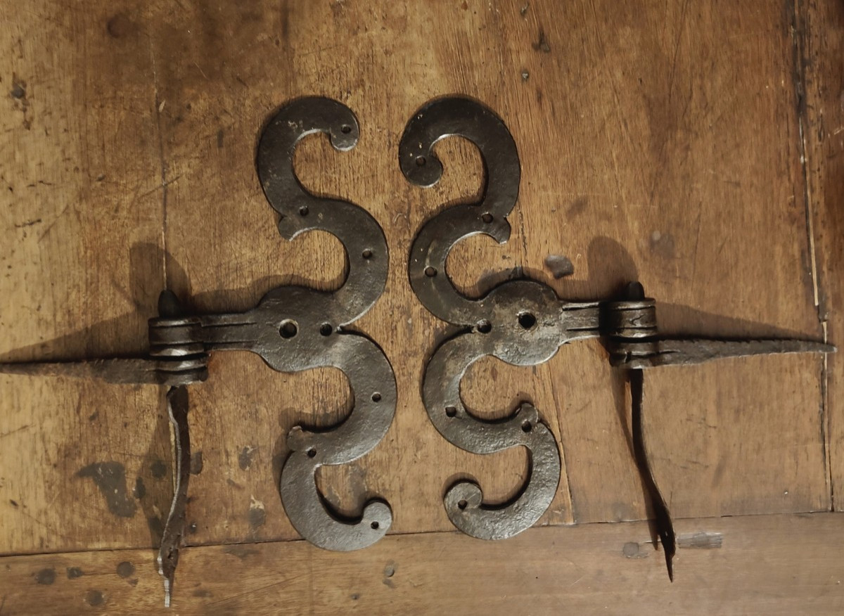 Grandi cerniere in ferro forgiato complete fine XVII inizio XVIII secolo -photo-3