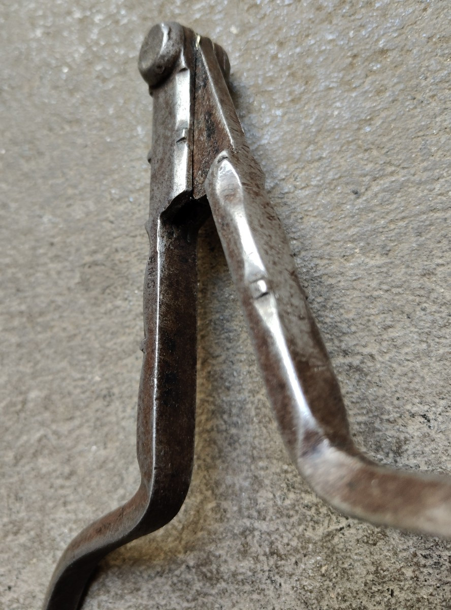 Bel compasso in ferro forgiato XVIII secolo-photo-4