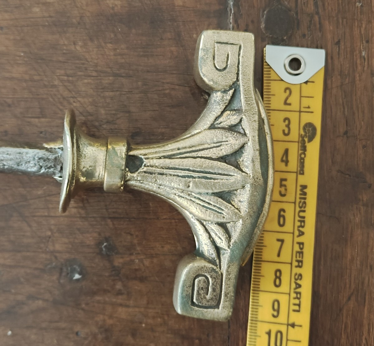 Maniglia di porta in ferro forgiato e dorato in stile Luigi XVI-photo-3