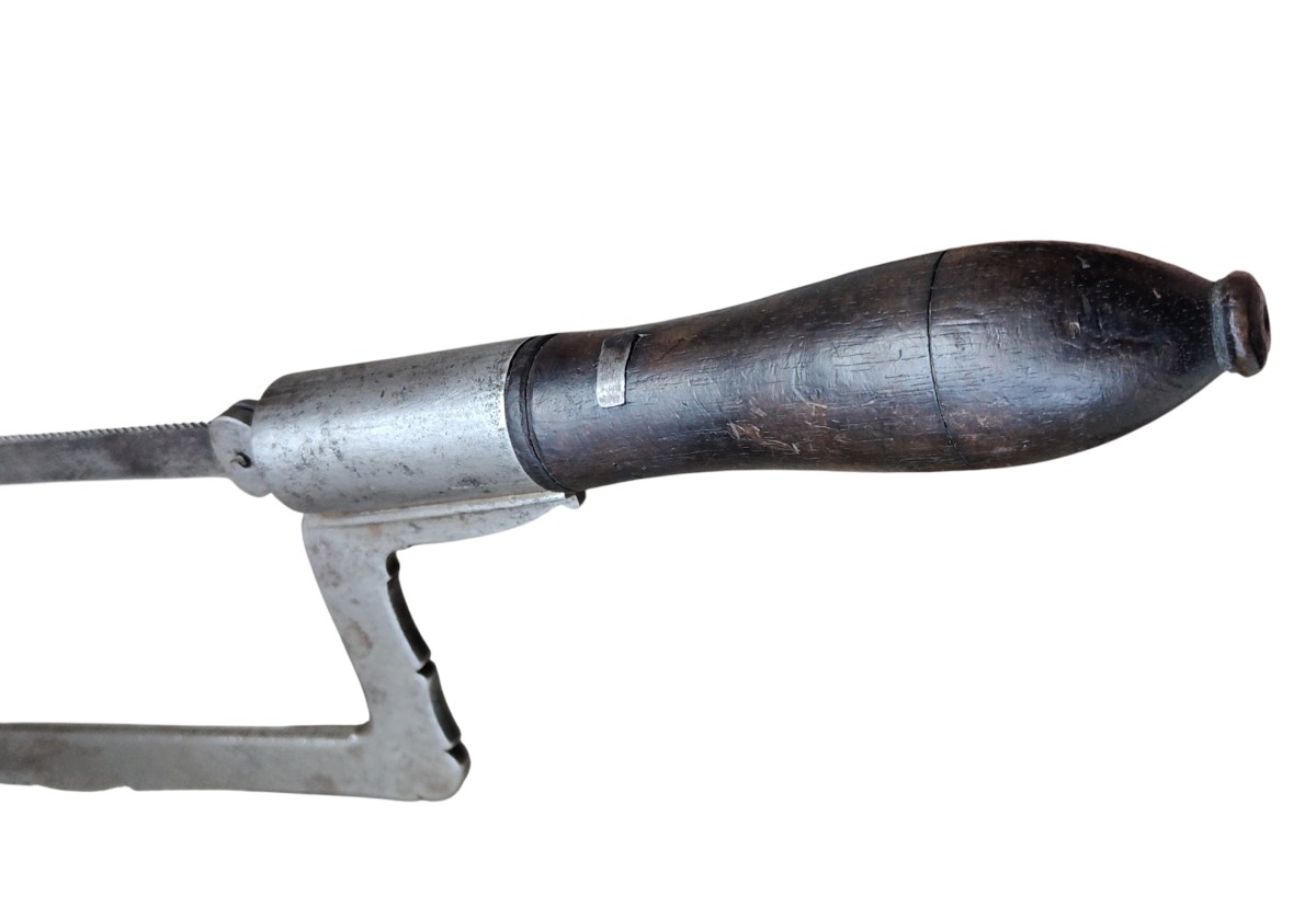 Bella sega in ferro forgiato per amputazioni  XVIII secolo-photo-2